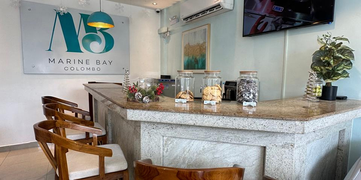 MARINE BAY CAFE "COF-SEA CAFE" Image 1